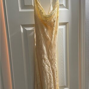 Astr yellow midi dress